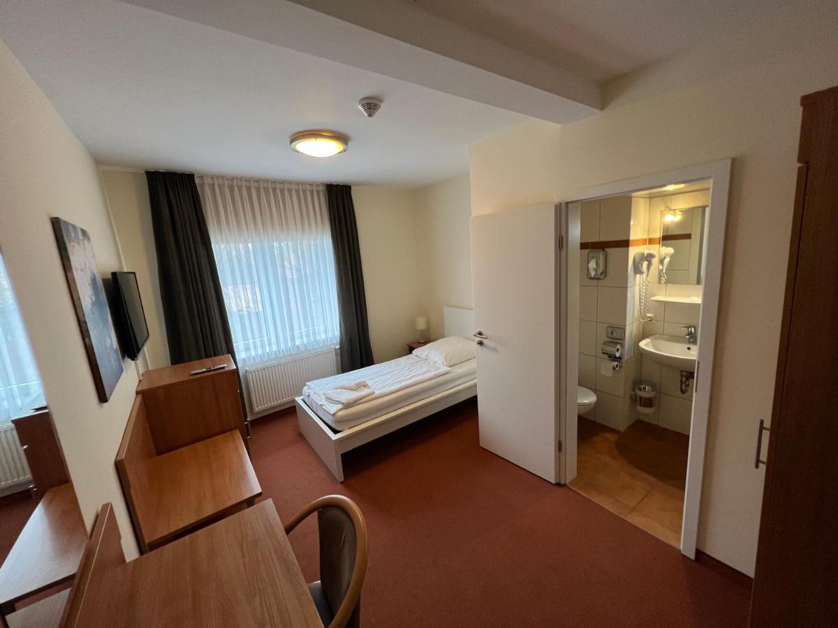 Hotel Hennies Hannover Зенде Экстерьер фото