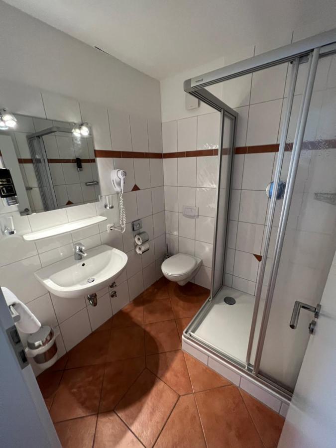 Hotel Hennies Hannover Зенде Экстерьер фото
